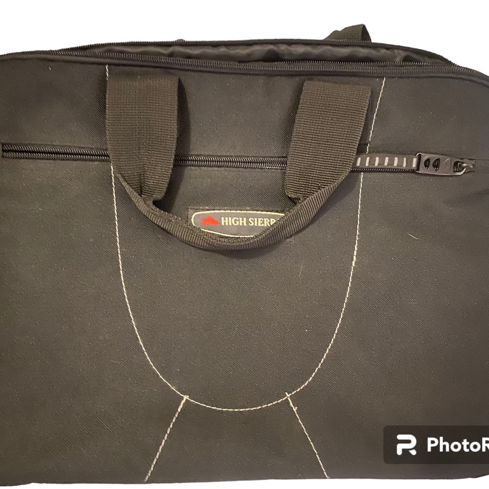 Computer laptop bag.